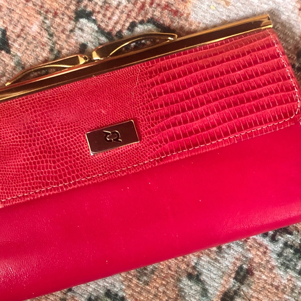 Vintage Rolfs Golden O Circle Red Flap  Leather Wallet Croc Embossed Kiss Lock